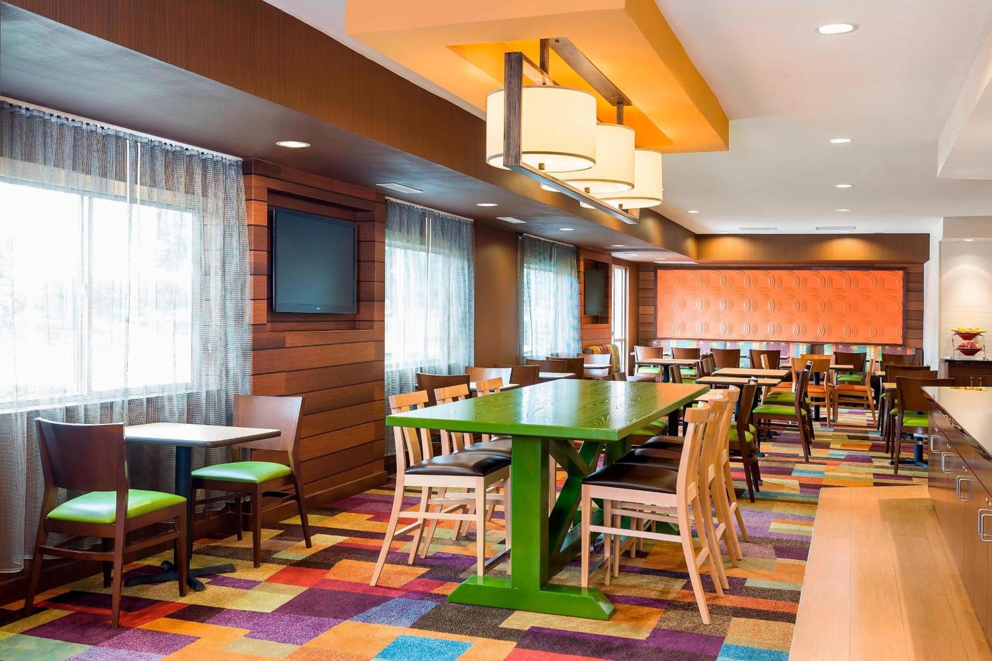 Fairfield Inn & Suites Dallas Park Central Extérieur photo